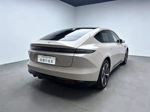 NIO ET5 2025