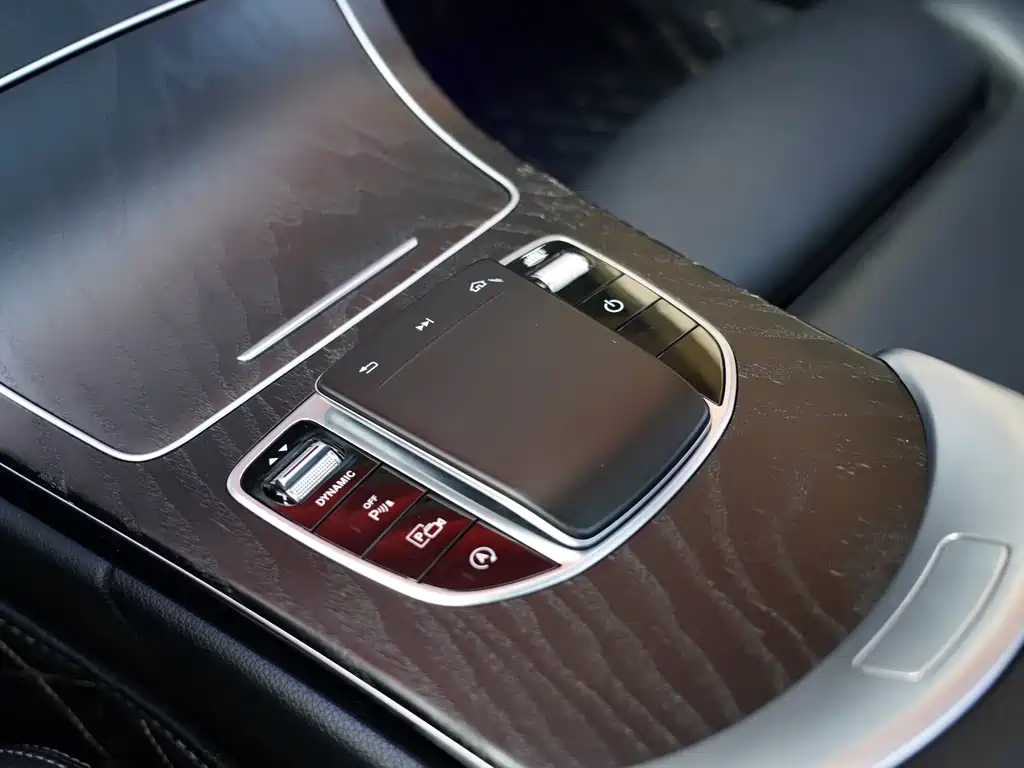 Mercedes-Benz C-Class 2020 — фото 10