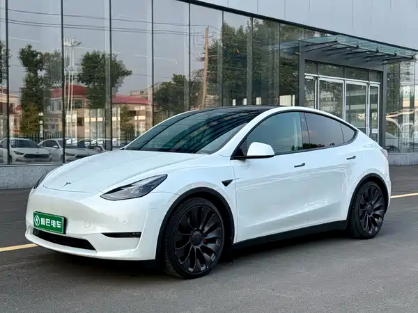 Tesla Model Y 2023