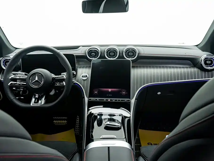 Mercedes-Benz GLC AMG 2025 — фото 17