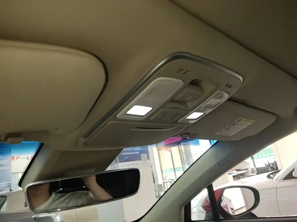 Geely Emgrand GS 2019 — фото 18