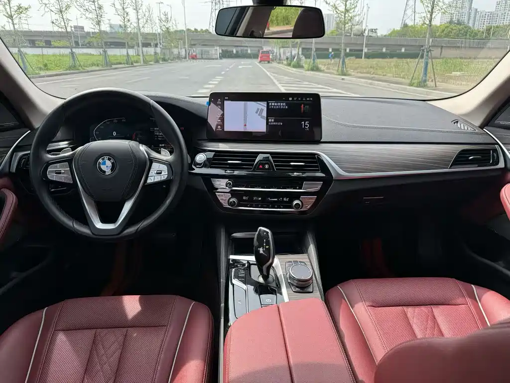 BMW 5 Series 2023