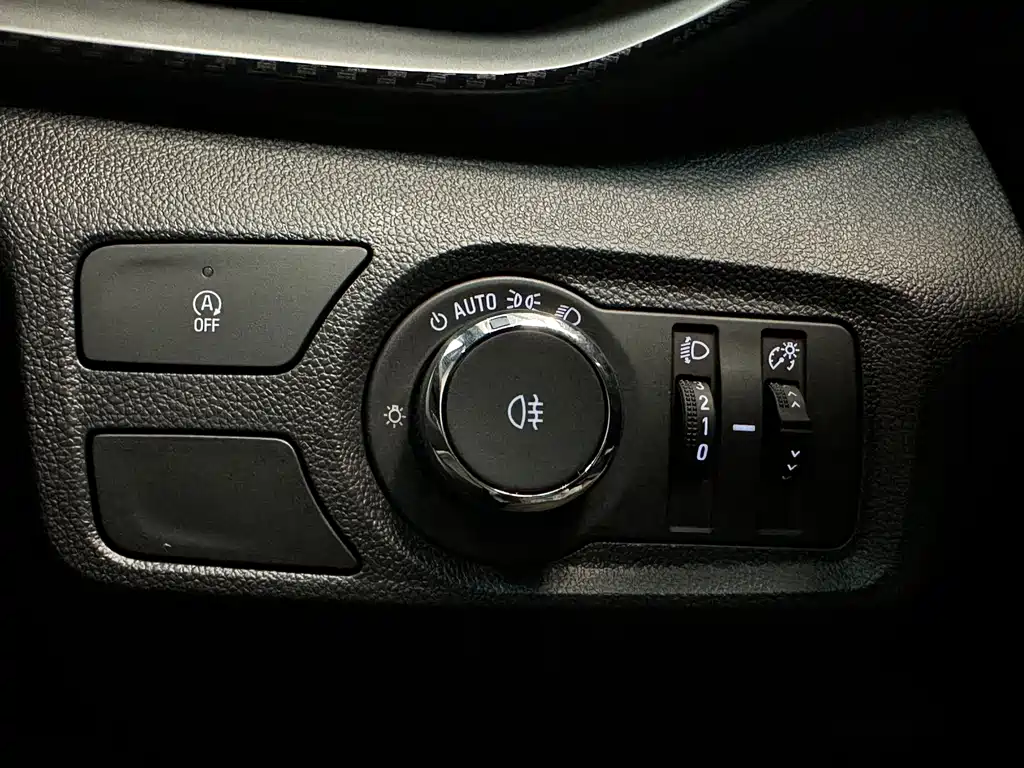 Chevrolet Orlando 2022 — фото 19