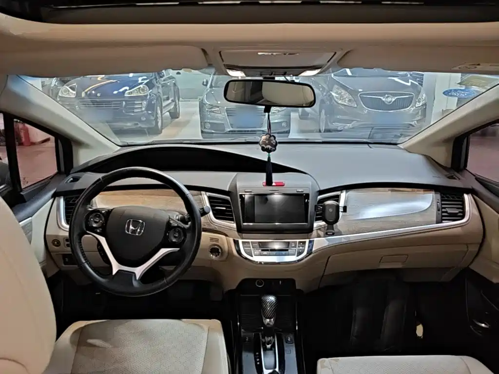 Honda Jade 2017 — фото 10