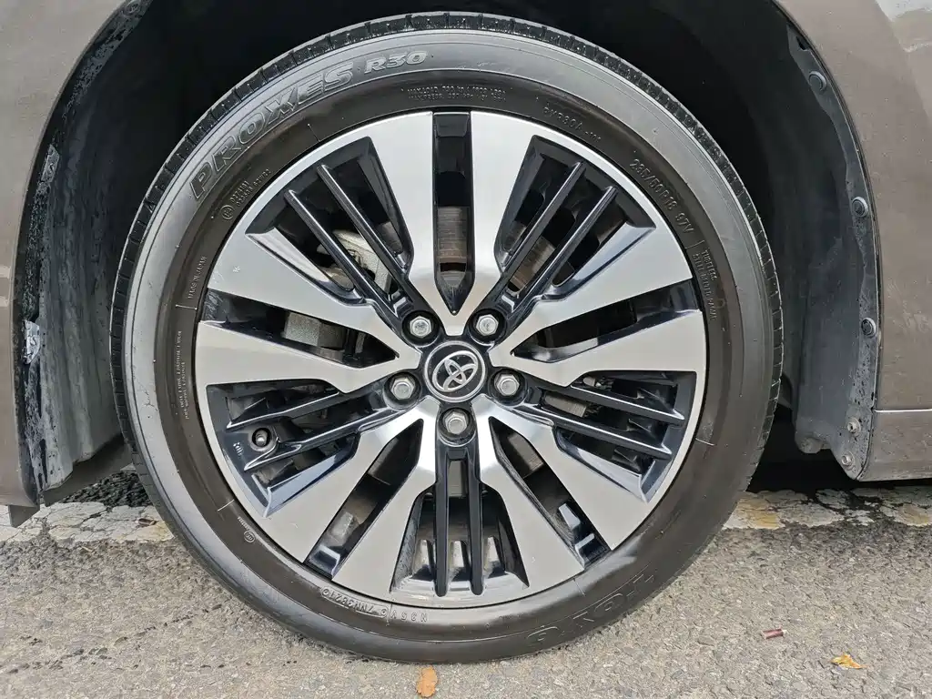 Toyota Alphard 2019 — фото 28