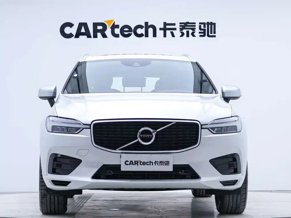 Volvo XC60 2019 — фото 5