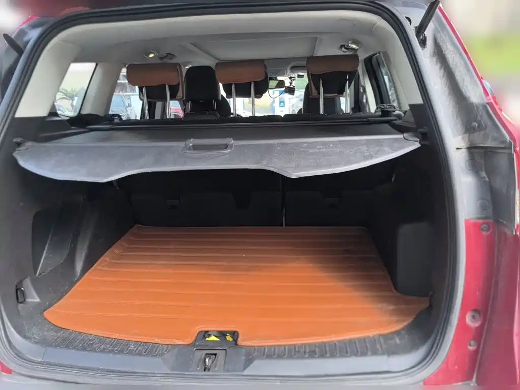Ford Kuga 2015 — фото 20