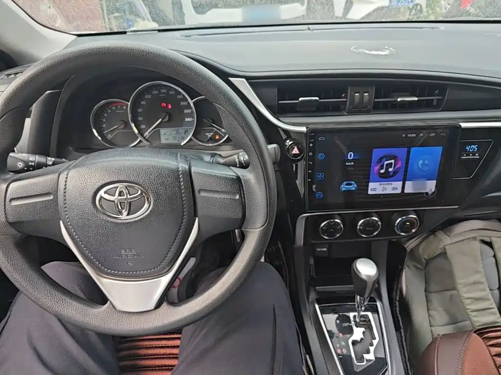 Toyota Corolla 2019 — фото 10