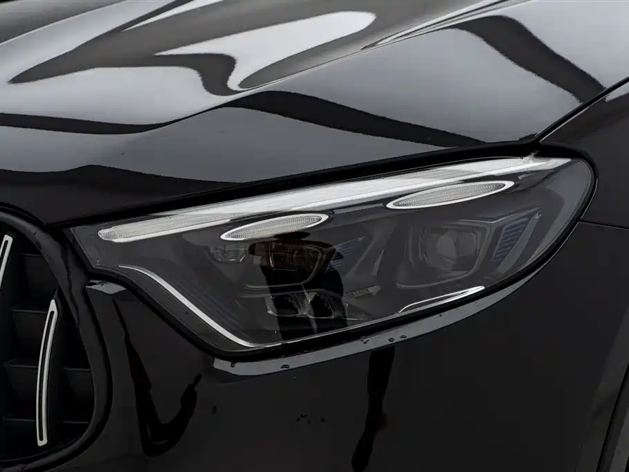 Mercedes-Benz GLC AMG 2025 — фото 10