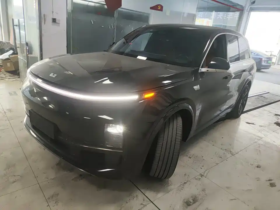 Li Auto Li L8 2024