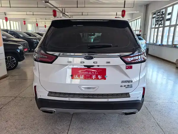 Ford Edge 2021