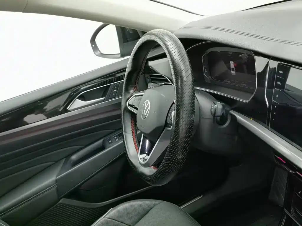 Volkswagen Passat Plug-In Hybrid 2023 — фото 22