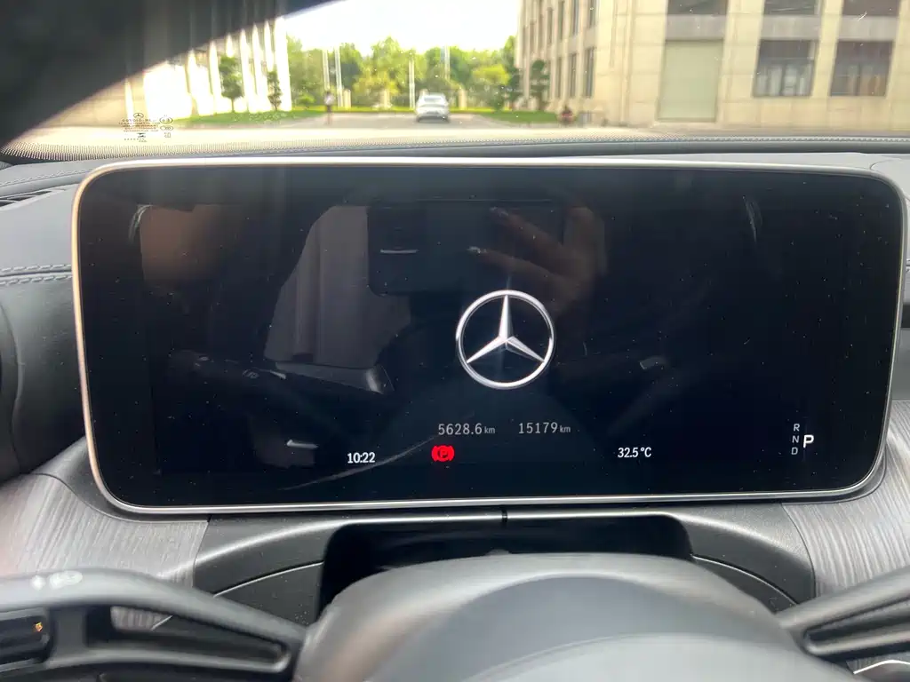 Mercedes-Benz C-Class 2024 — фото 18