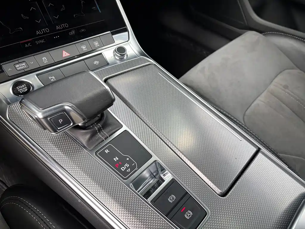 Audi A6L 2022 — фото 21