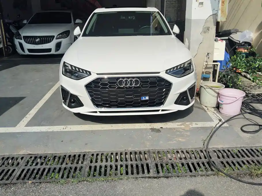Audi A4L 2021