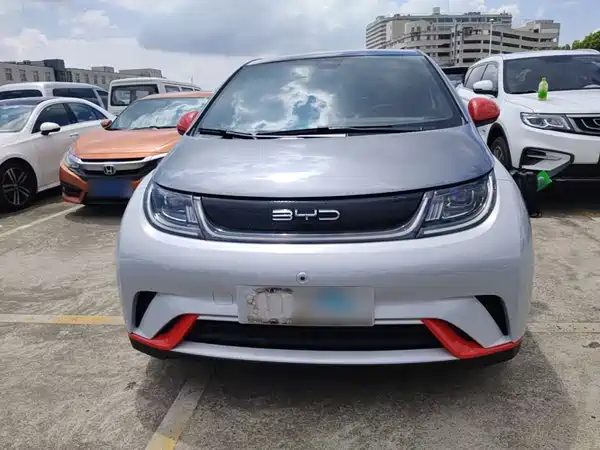 BYD Dolphin 2023