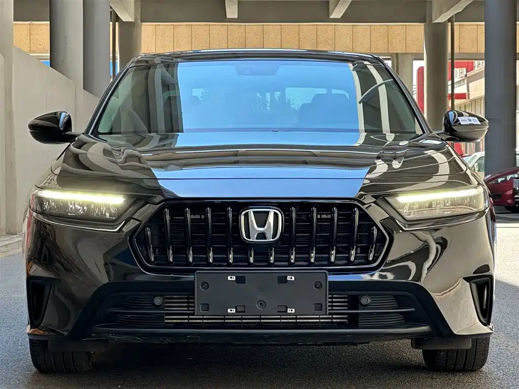 Honda Inspire 2025 — фото 2
