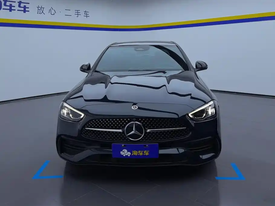 Mercedes-Benz C-Class 2024