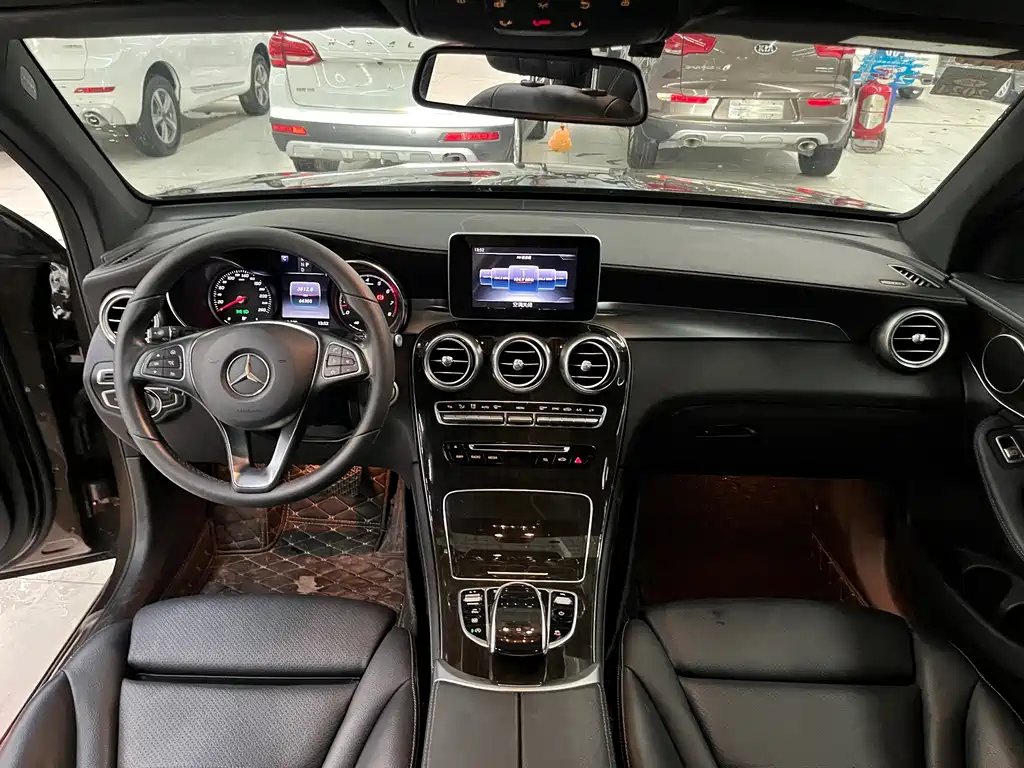 Mercedes-Benz GLC 2016 — фото 10