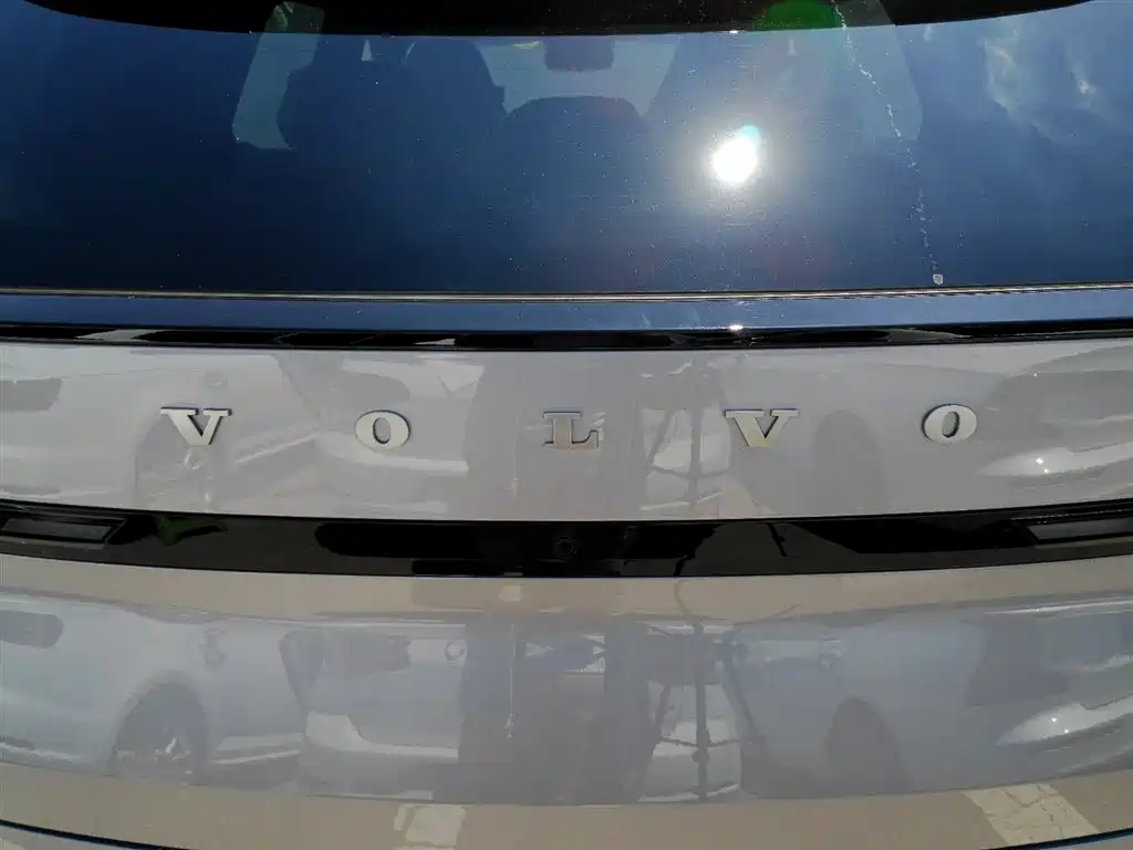 Volvo XC70 Plug-In Hybrid 2026 — фото 20