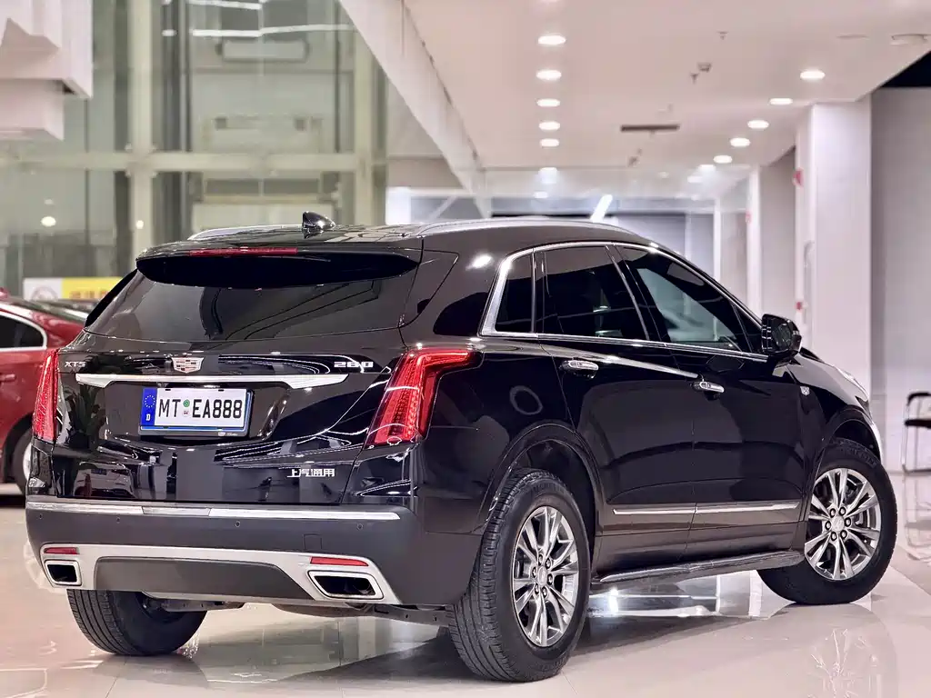 Cadillac XT5 2020 — фото 10
