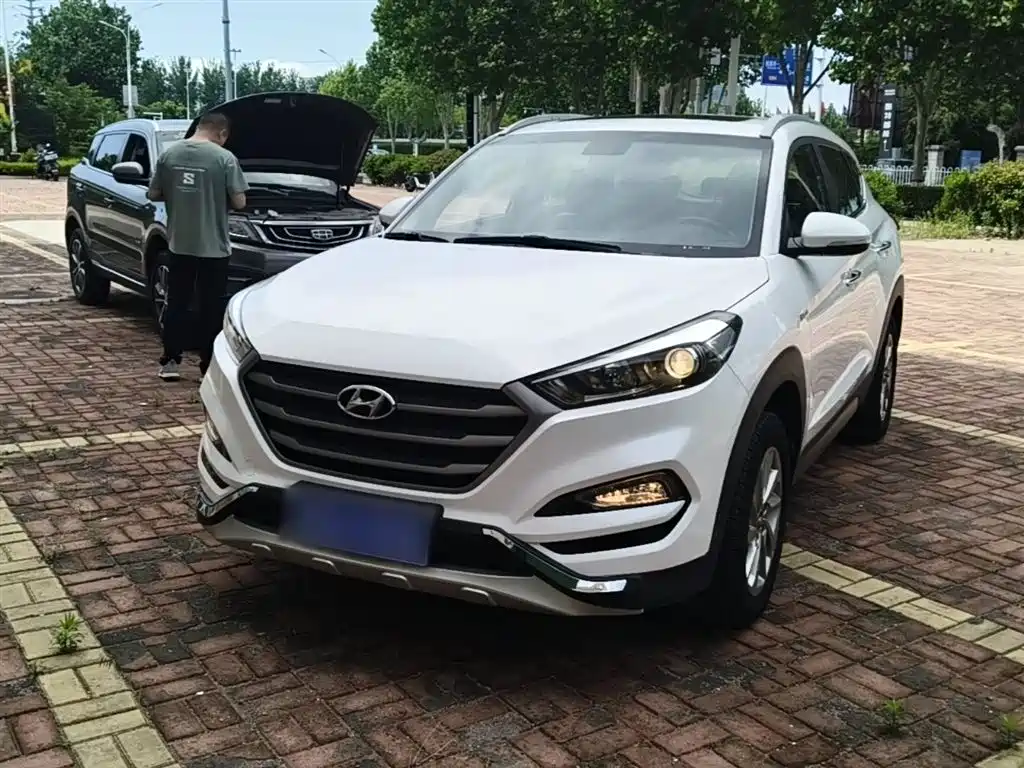 Hyundai Tucson 2017 — фото 2