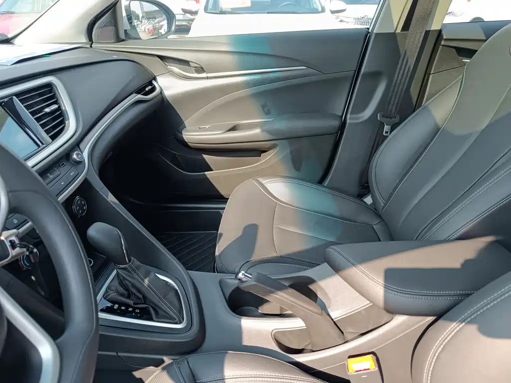 Buick Excelle 2020