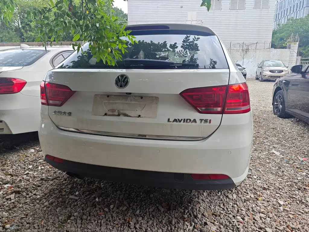 Volkswagen Gran Lavida 2014