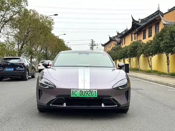 Xiaomi SU7 2024