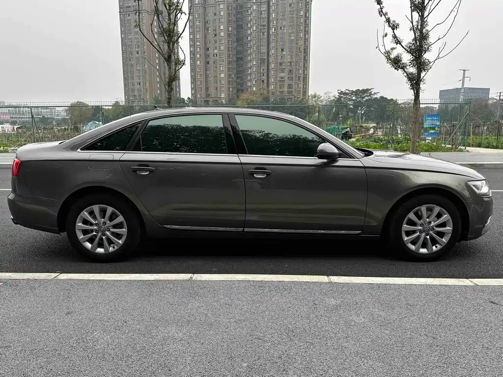 Audi A6L 2014 — фото 28