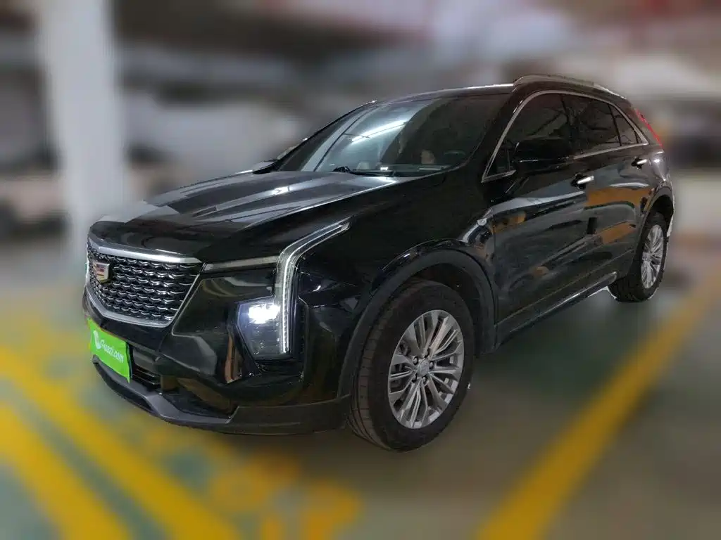 Cadillac XT4 2023 — фото 2
