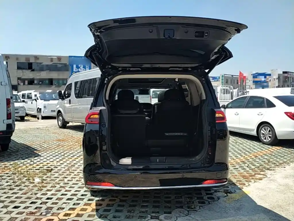 GAC Trumpchi M6 2022 — фото 19