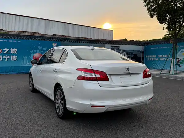 Peugeot 408 2014