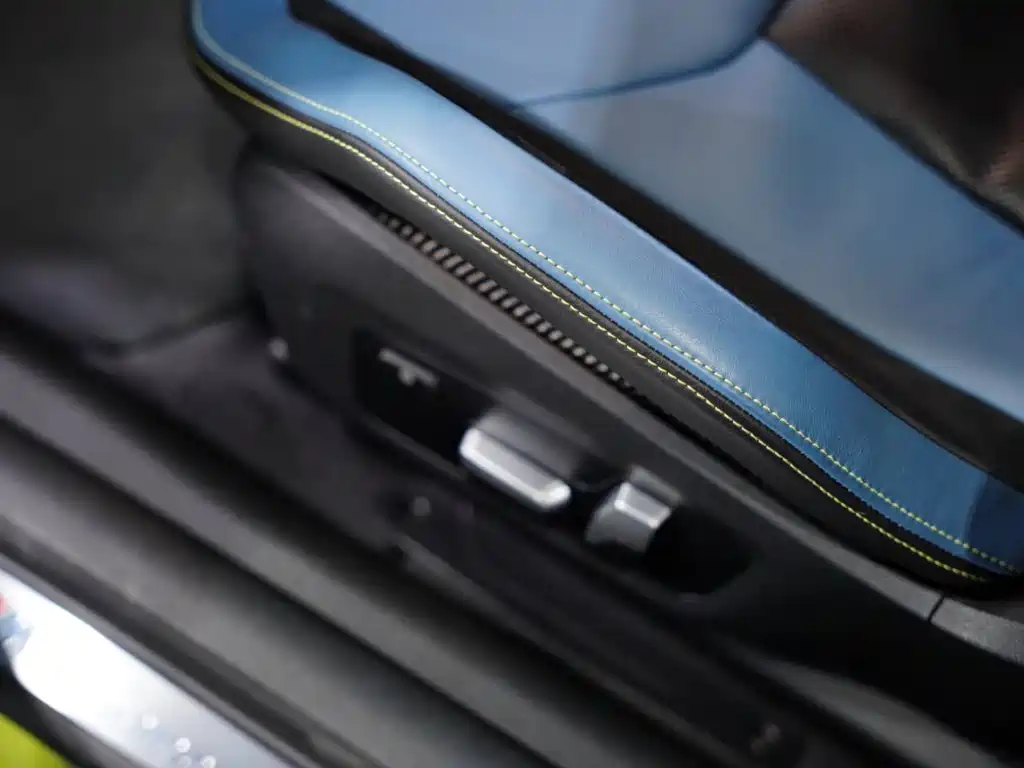 BMW M4 2021 — фото 17