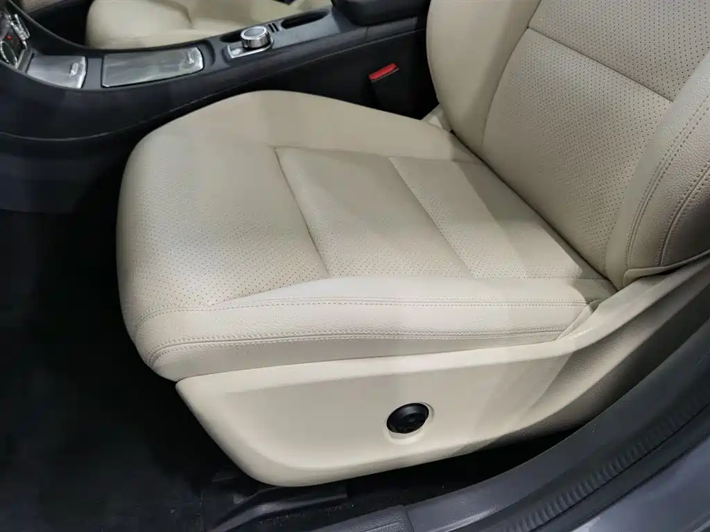 Mercedes-Benz GLA 2015 — фото 20