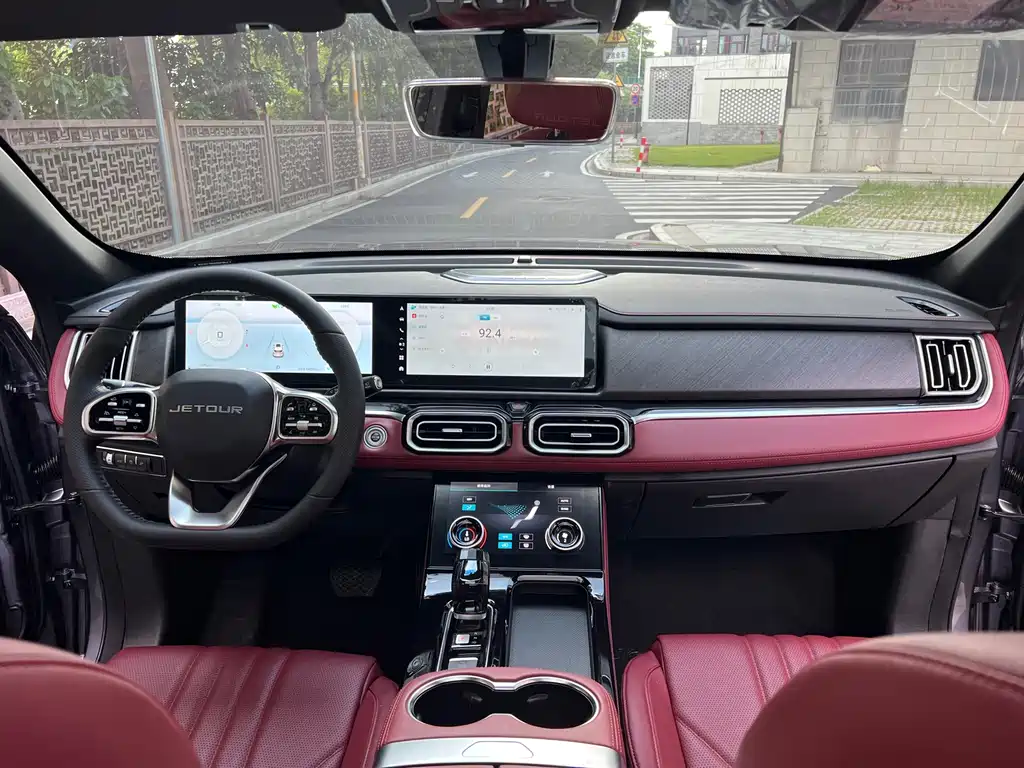 Jetour X70 PLUS 2024 — фото 15