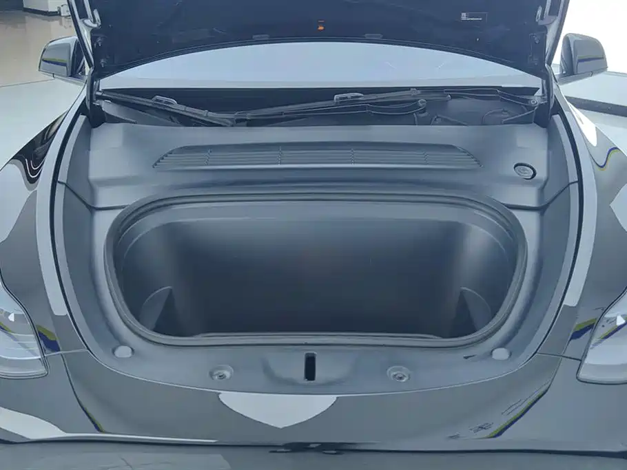 Tesla Model Y 2023 — фото 10