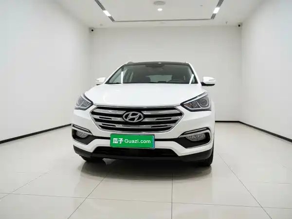 Hyundai Santa Fe 2016