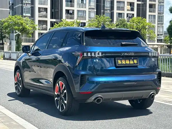 Lynk & Co 06 2022