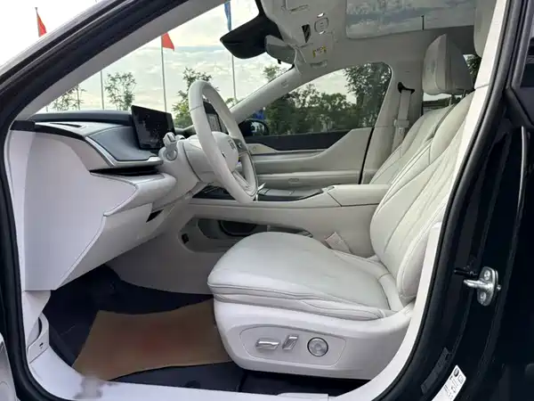 Buick Zhijing L7 2025