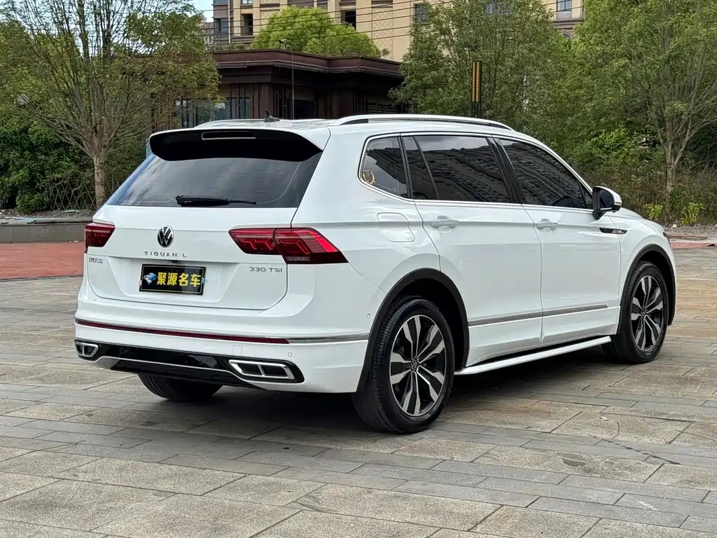Volkswagen Tiguan L 2024 — фото 8