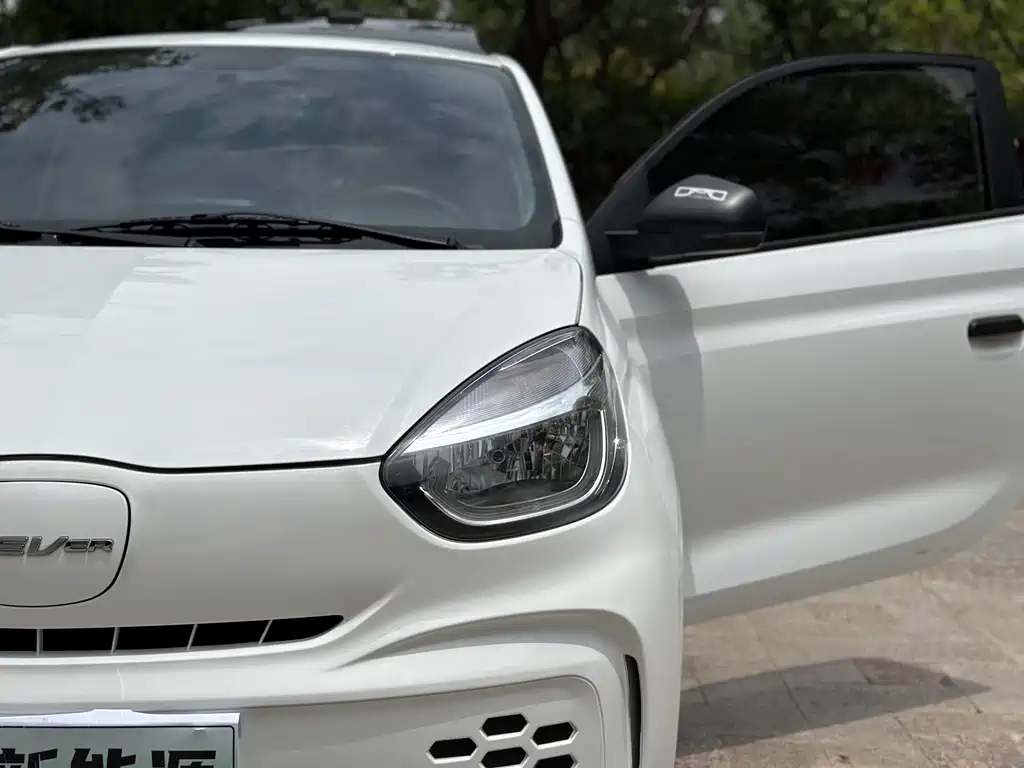 Roewe Clever 2022 — фото 7