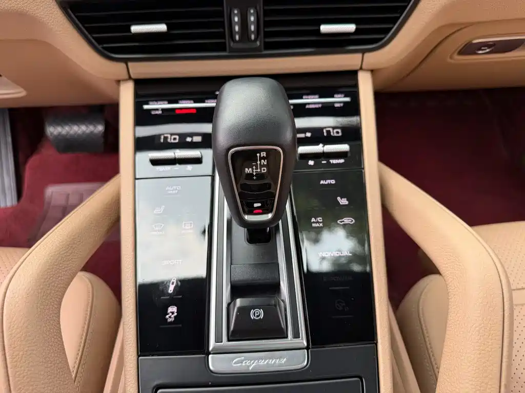 Porsche Cayenne 2018 — фото 9