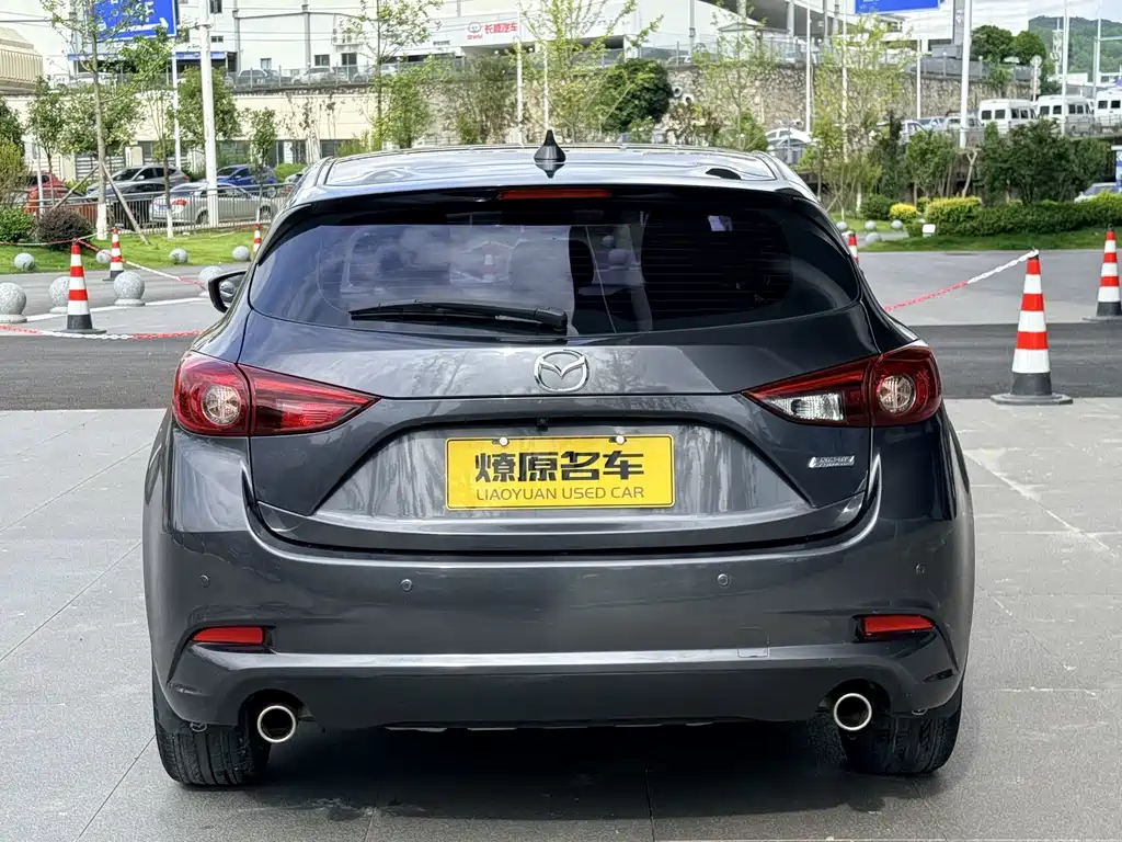 Mazda 3 Axela 2018