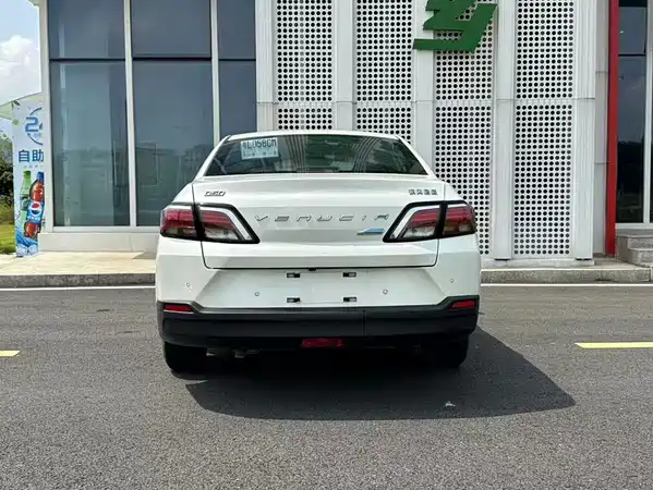 Venucia D60 2019