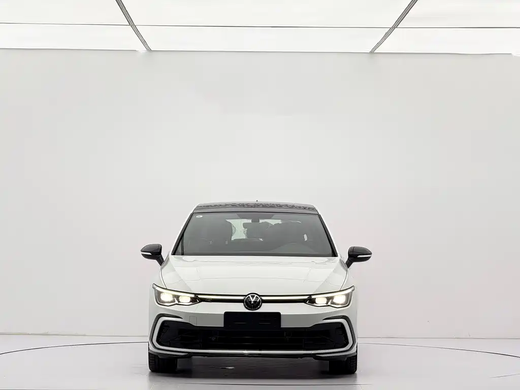 Volkswagen Golf 2024