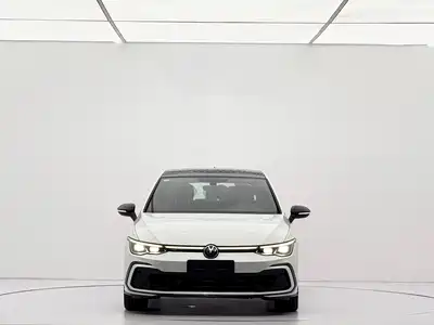 Volkswagen Golf 2024