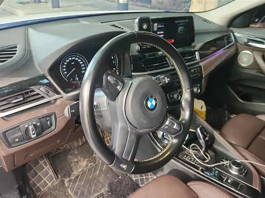 BMW X2 2023 — фото 12