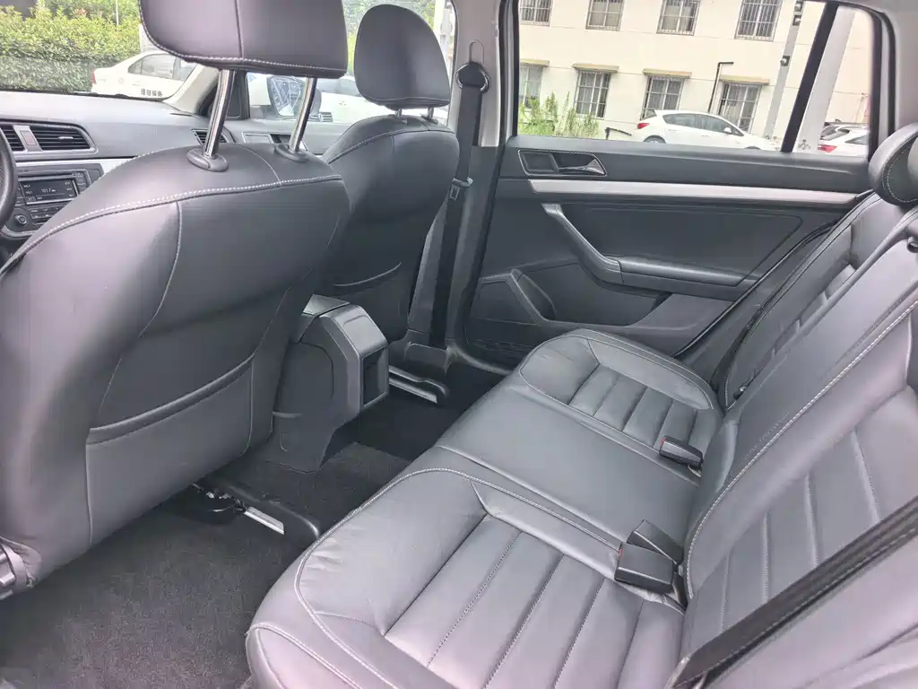 Volkswagen Gran Lavida 2018 — фото 13