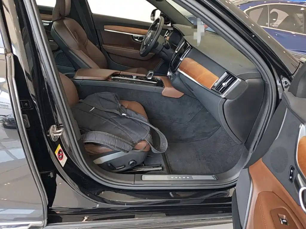 Volvo S90 2024 — фото 11